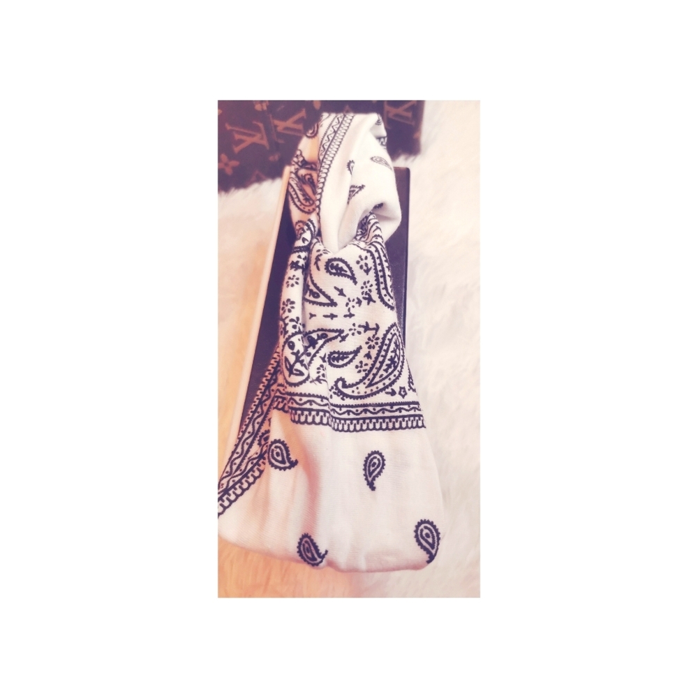 💘2/20$🎉White headband 💘